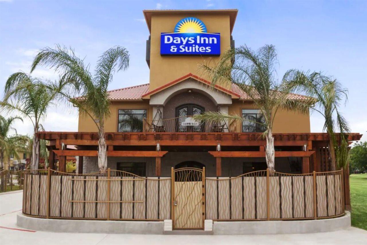 Days Inn & Suites By Wyndham Houston North-Spring Westfield Exteriér fotografie