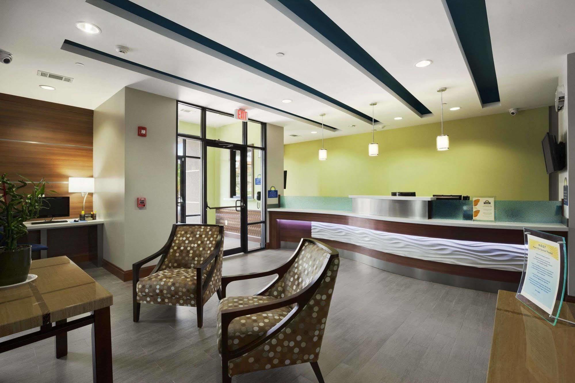 Days Inn & Suites By Wyndham Houston North-Spring Westfield Exteriér fotografie